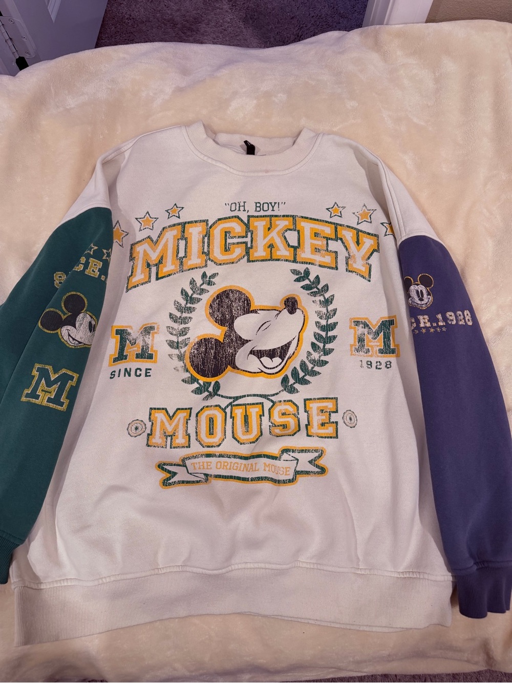 H&M Disney Mickey Mouse Colorblock Crewneck Sweatshirt - White/Green/Blue